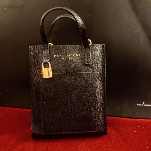 MARC JACOBS LEATHER MICRO TOTE BAG w GOLD HARDWARE - Picture 4 of 6